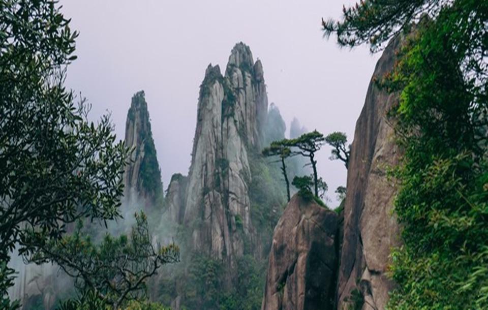 成都出發(fā)陜西7日自駕游：壺口瀑布-麥積山石窟-華山7日自駕游