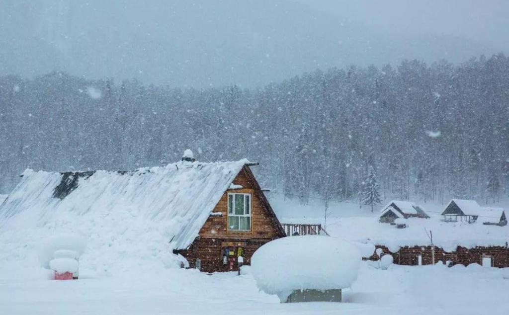 雪都阿勒泰起止北疆滑雪5日落地自駕：喀納斯—禾木—五彩灘—沖乎爾霧凇—將軍山5日自駕：