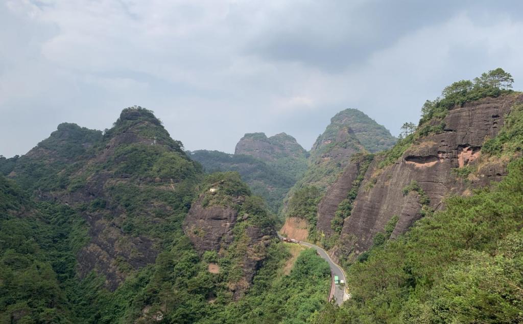 五一廣東出發(fā)廣西4日自駕游：桂平龍?zhí)渡止珗@-容縣都嶠山-北流大容山休閑度假4日自駕游