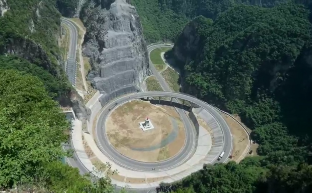 【清涼太行】4天3晚、夜游5A云臺山、挑戰(zhàn)輝煌絕壁、穿越“時空記憶”揭開東方古堡的神秘面紗！