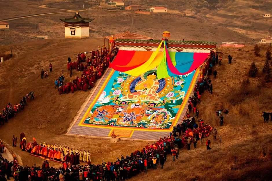 蘭州集合秘境甘南|川西7日自駕游：甘南正月祈愿大法會，川西冰川落地自駕游7天6晚