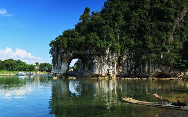 山東出發(fā)自駕廣西11日游：桂林，陽(yáng)朔，巴馬，北海，中越邊境，友誼關(guān)，德天大瀑布，龍脊梯田11日自駕游